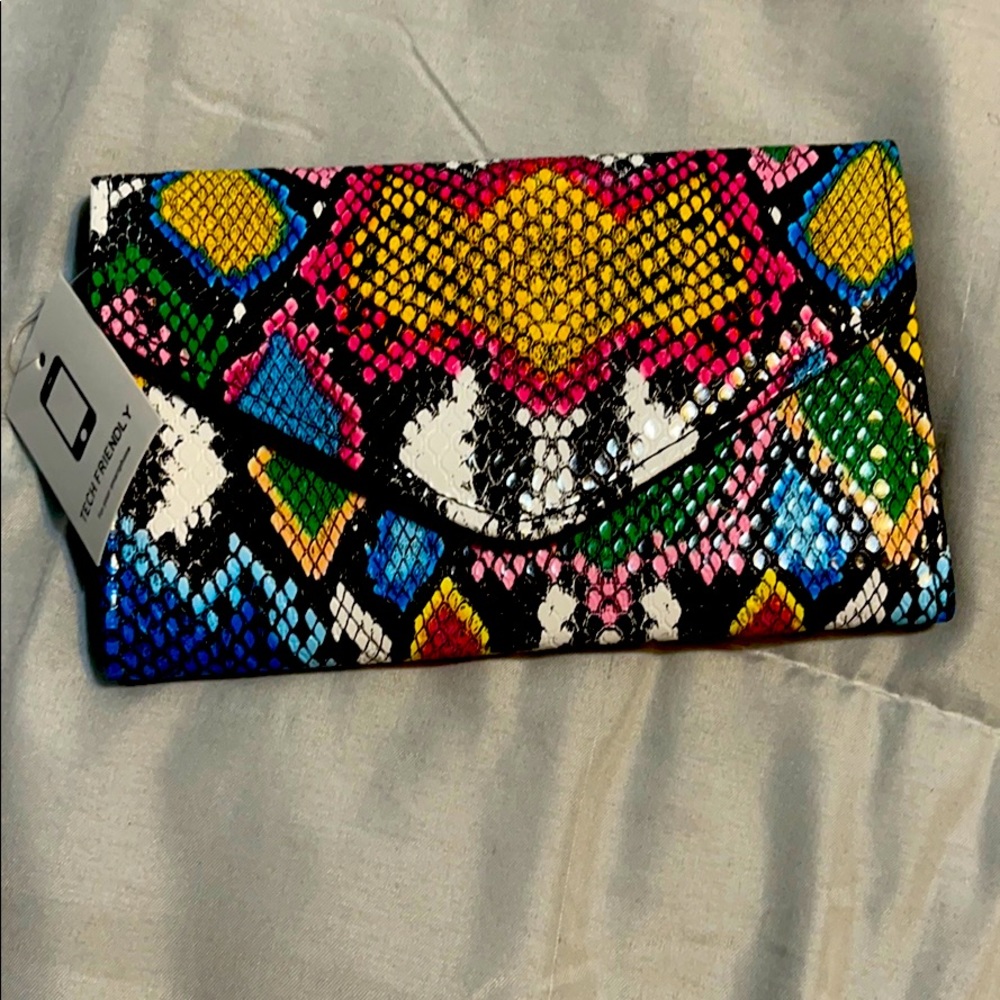 Coin wallet wristlet
